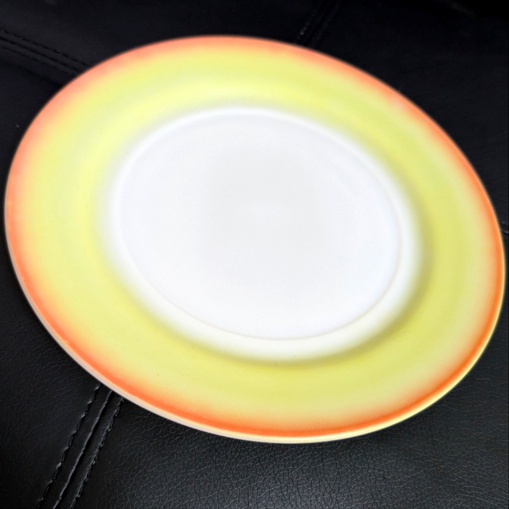 Fire‎ King vintage Sierra Sunrise 9" shatter resistant glass dinner plates 3